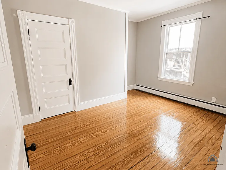 14 West St — Photo 13