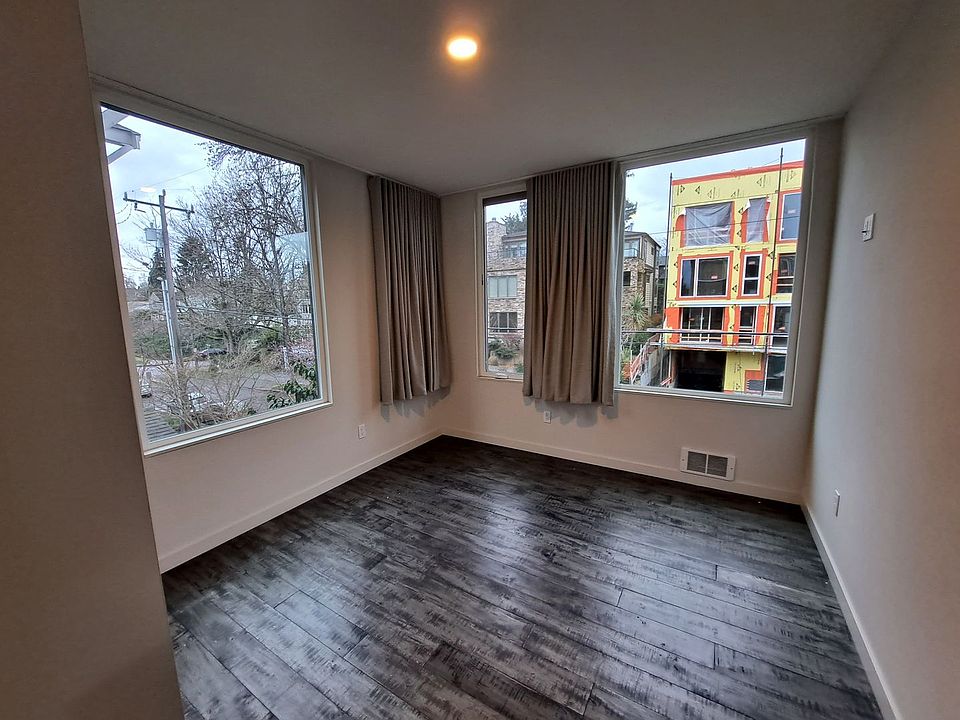 1st image of 741 Harvard Ave E #408