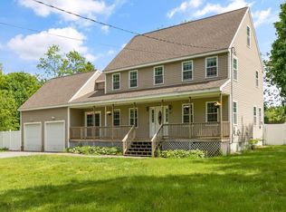 65 Pike St, Salisbury, MA 01952