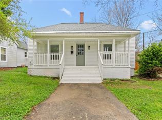 405 N 4th St, Mebane, NC 27302
