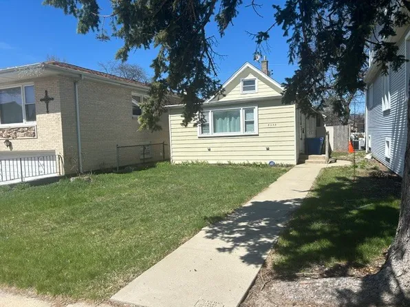 6238 W Eastwood Ave, Chicago, IL 60630