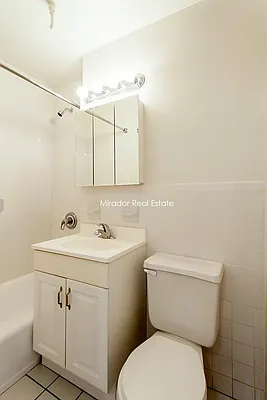 Rented by Mirador Real Estate | media 3