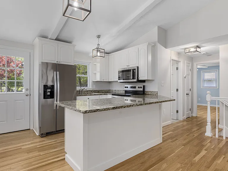 21 Spindrift Dr — Photo 5