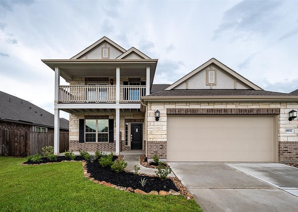 1st image of 18832 Palmetto Hills Dr