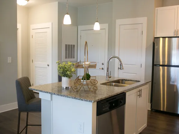 The Peak at Nichols Plaza