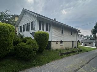 852 38th St, Altoona, PA 16601