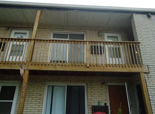 8701 S 84th Ct APT 1, Hickory Hills, IL 60457