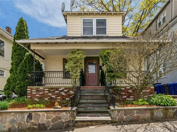 118 Porter St, Providence, RI 02905