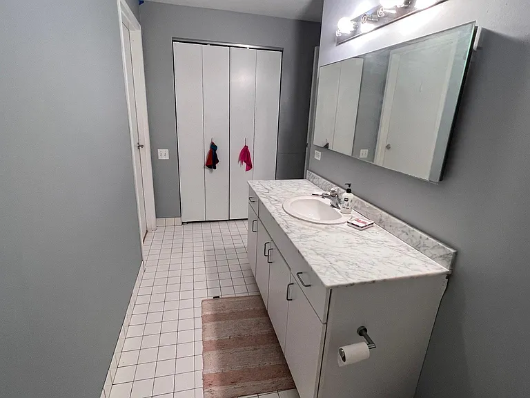 5 N Wabash Ave #1402 — Photo 13