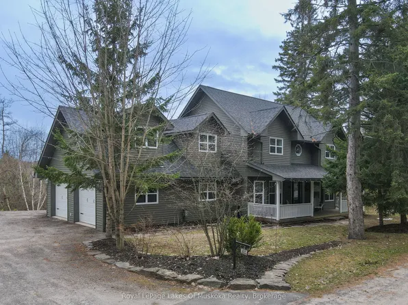 317 Falcon Rd, Huntsville, ON P1H 1N3