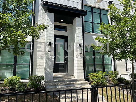 3rd image of 408 Dr Martin Luther King Jr Blvd #202