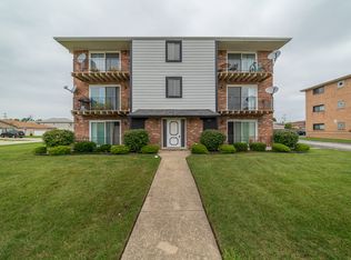 7344 W 85th Pl APT 2B, Bridgeview, IL 60455