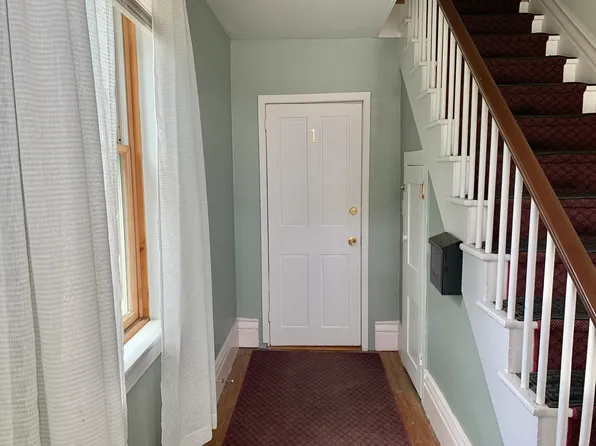183 Elliot St Floor 1, Brattleboro, VT 05301
