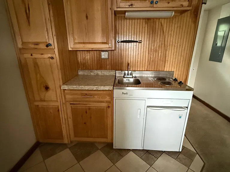 14001 Bedford Rd NE — Photo 10