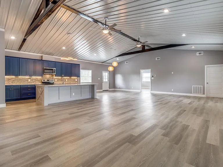 100 County Road 4140 — Photo 1
