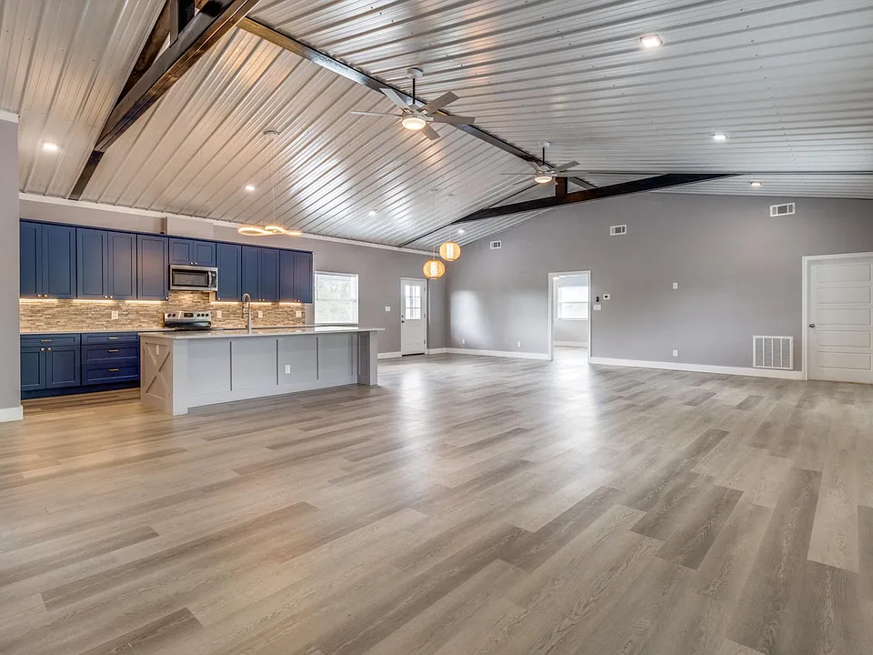 100 County Road 4140