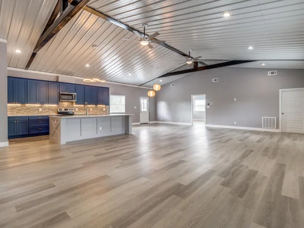 100 County Road 4140, Bonham, TX 75418