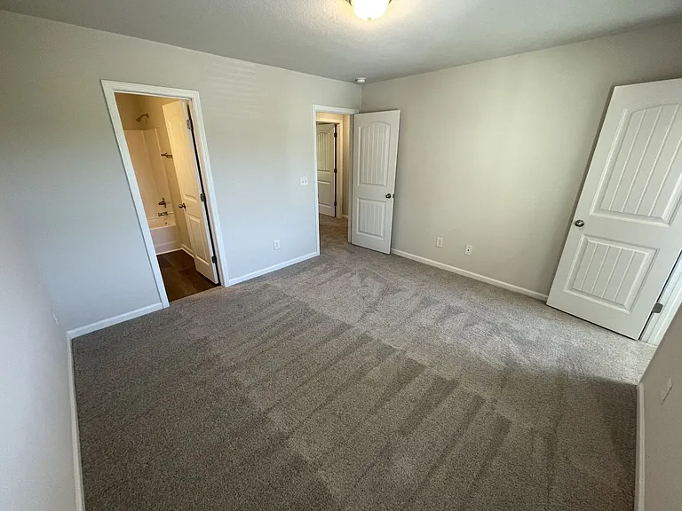 2062 Wiggins Village Dr — Photo 9