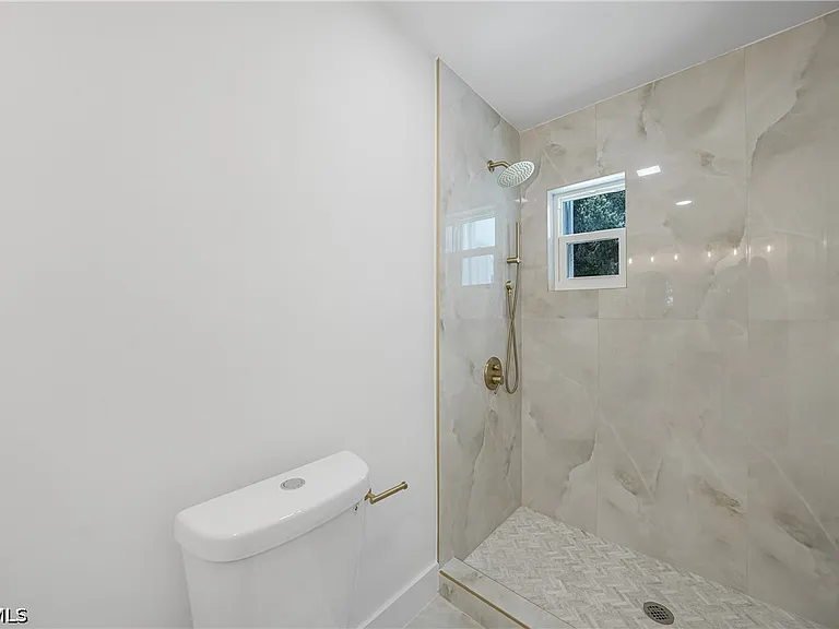 27381 Voyageur Dr — Photo 15