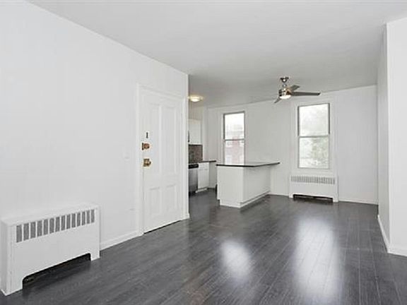 3rd image of 22 Henry St #2