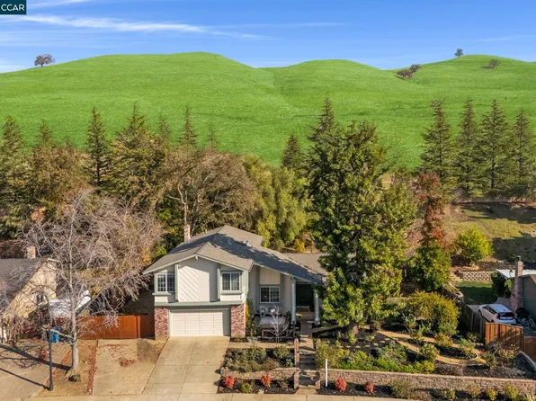 1140 Easley Dr, Clayton, CA 94517