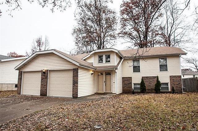 1st image of 2315 Cedar Lake Dr
