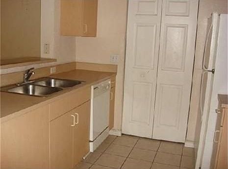 5th image of 408 Belmont Ln