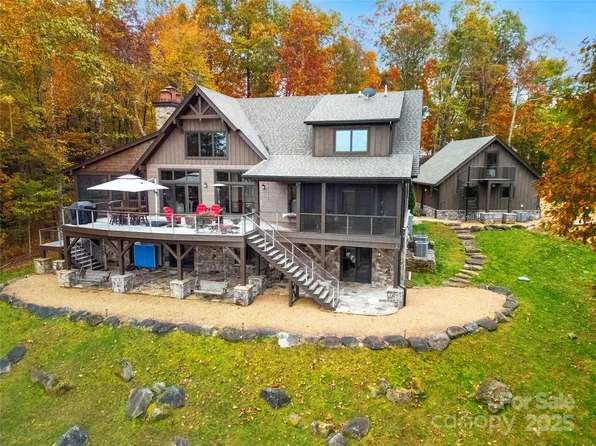 1291 Indian Camp Mountain Rd, Rosman, NC 28772