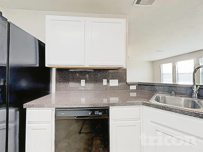 9215 Dewberry Blossom Ln — Photo 7