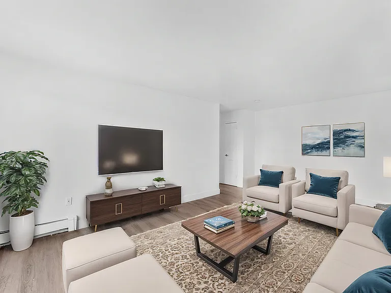 250 Marconi Blvd — Photo 8