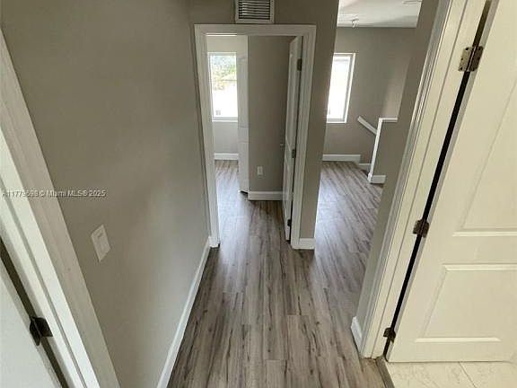 5th image of 815 NW 3rd Ave