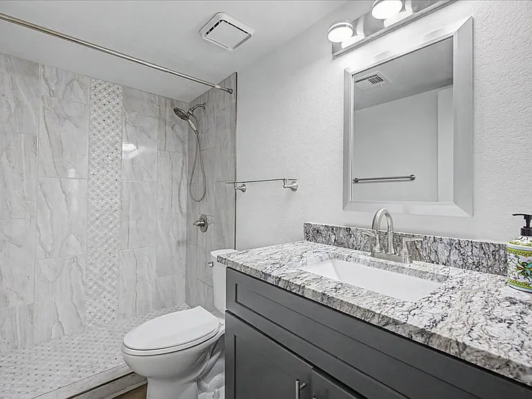 10055 E Desert Aire Dr — Photo 10