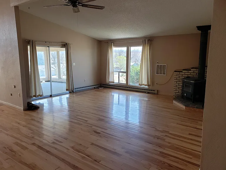 1598 Arland Rd — Photo 7