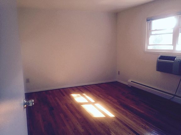 3rd image of 54 N Franklin Tpke APT 3