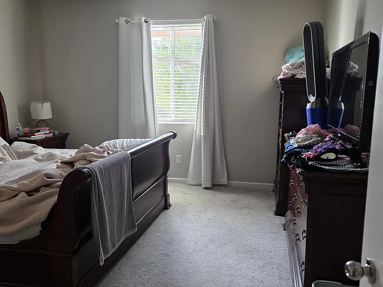 103 Morgan Cir S — Photo 1