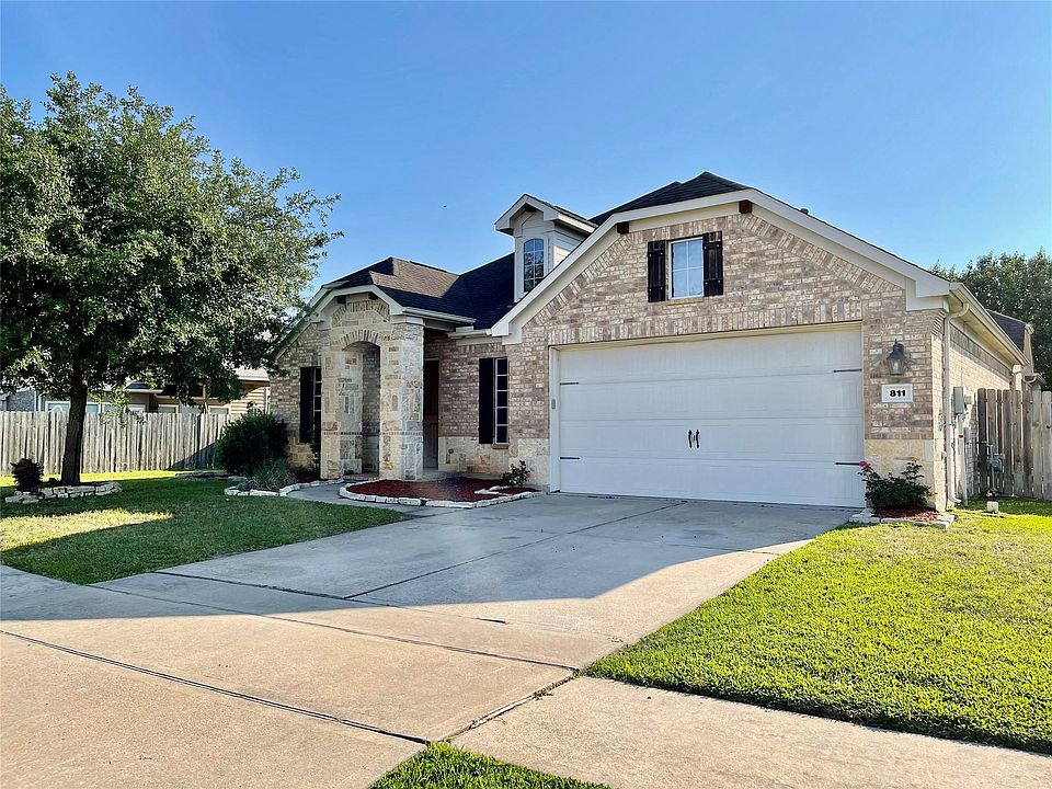 1st image of 811 Admiral Bay Ln