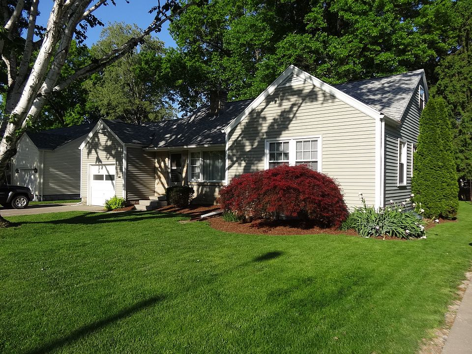 2nd image of 41 Stoutenburg Dr