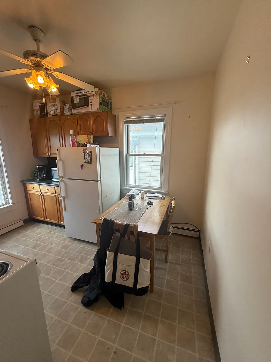 Building Photo - 60 Walden St #2