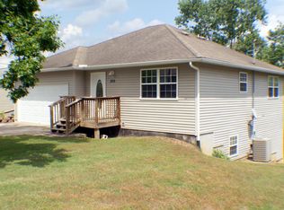 206 Spring Meadow Pkwy, Branson, MO 65616