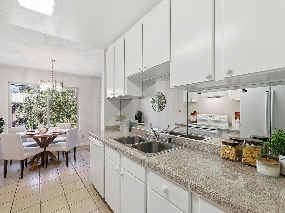 Kitchen and dinging area