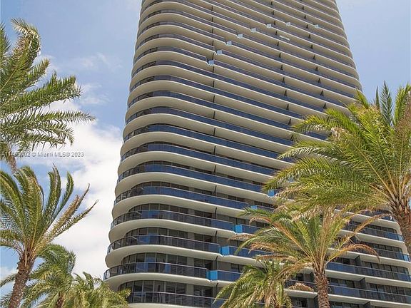5th image of 801 S Miami Ave Unit 5409