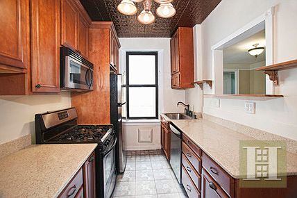 3rd image of 70 Haven Ave APT 2H
