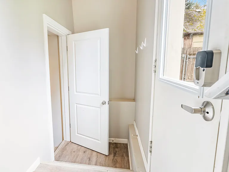 522 NE Morris St #BASEMENT — Photo 34