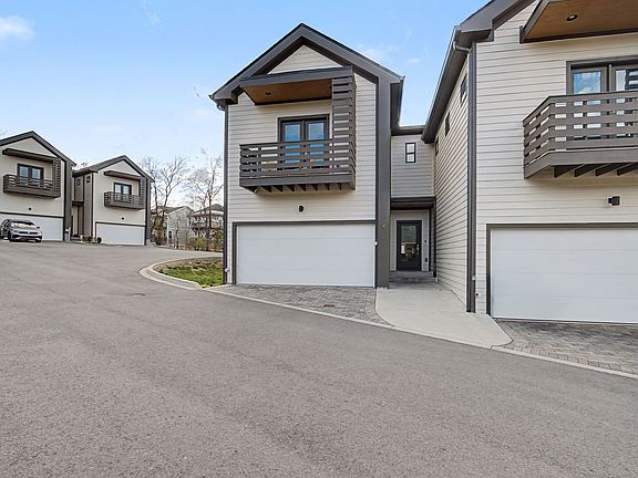 3rd image of 206 Ben Allen Rd #4