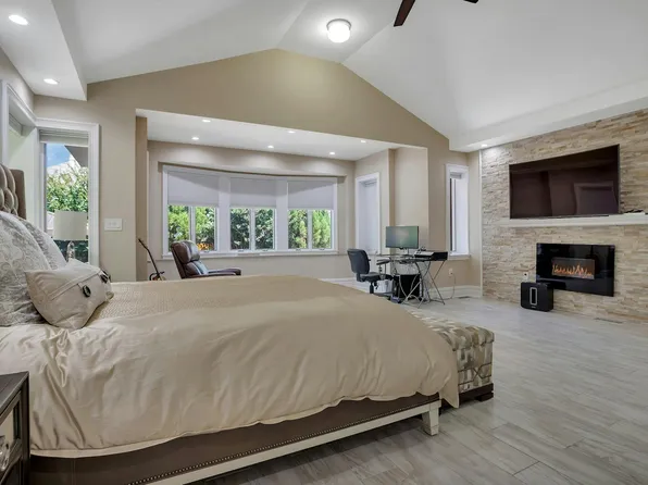 5 Boulevard image 17 of 37