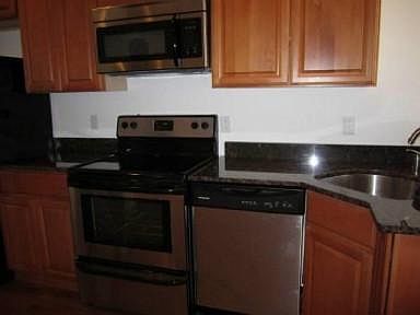 2nd image of 1803 W Master St #3
