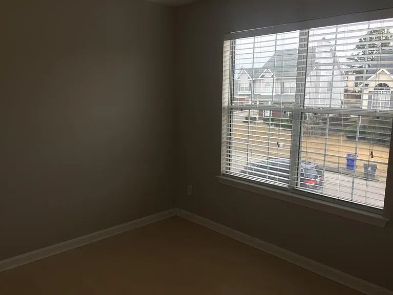 557 Ransom Way — Photo 24