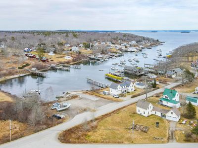 10 Leeman Hill Road, New Harbor, ME, 04554