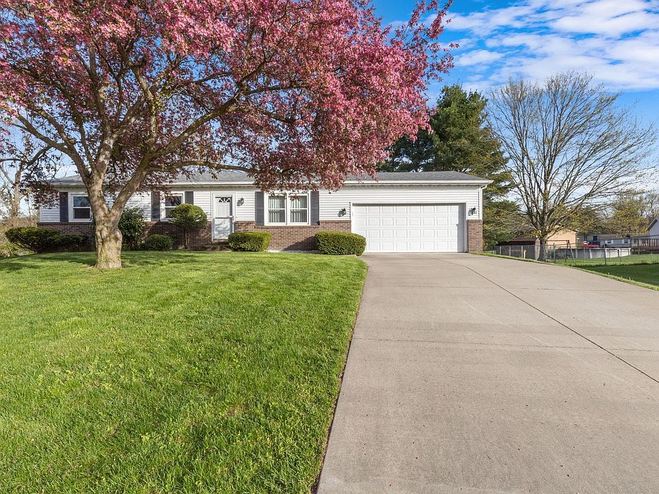 1st image of 53731 Pine Tree Ct