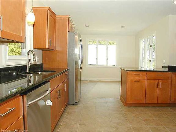 3rd image of 51 Sanford Ave
